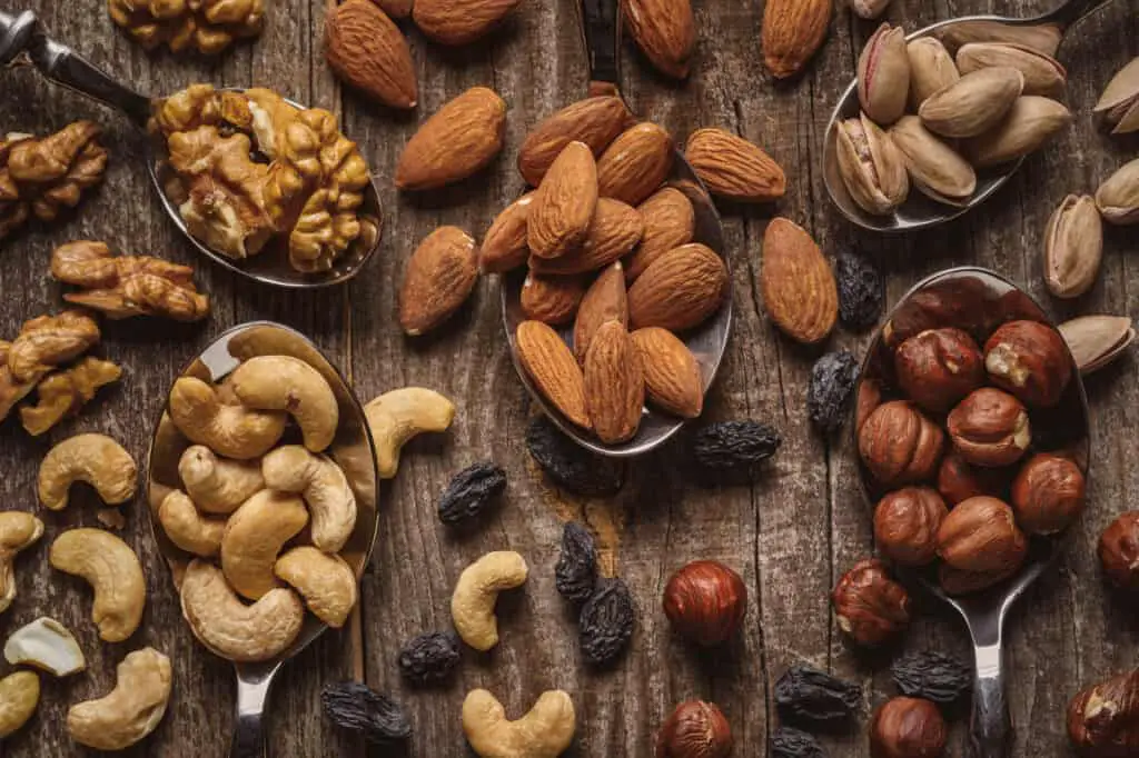 Keto-Friendly Nuts: What to Eat and What to Avoid - Be in shape