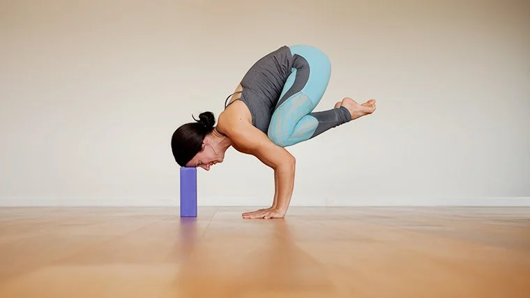 5 Crow Pose Variations to Make It Really Work - Be in shape